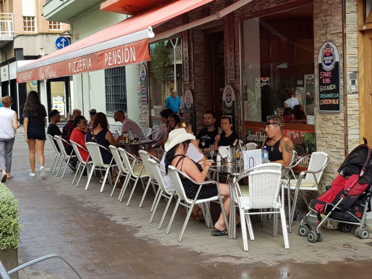 Pension Casa Austria Calella Eksteriør bilde